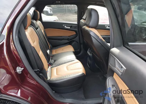 2024 Ford Edge Titanium z USA, uszkodzony, nr VIN 2FMPK4K97RBA16599